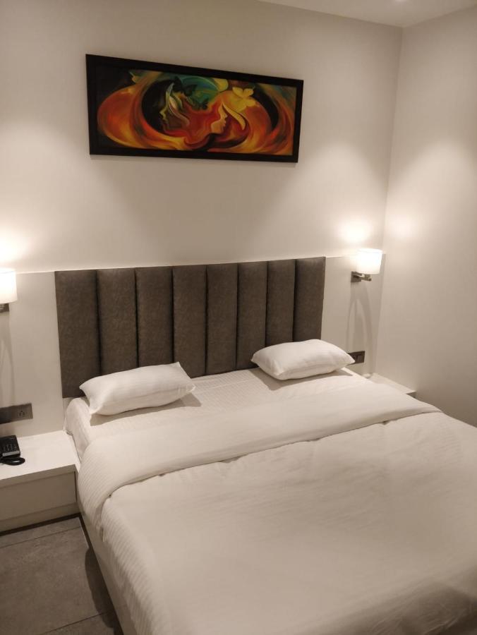 Hotel My Home Residency Nāsik Eksteriør bilde