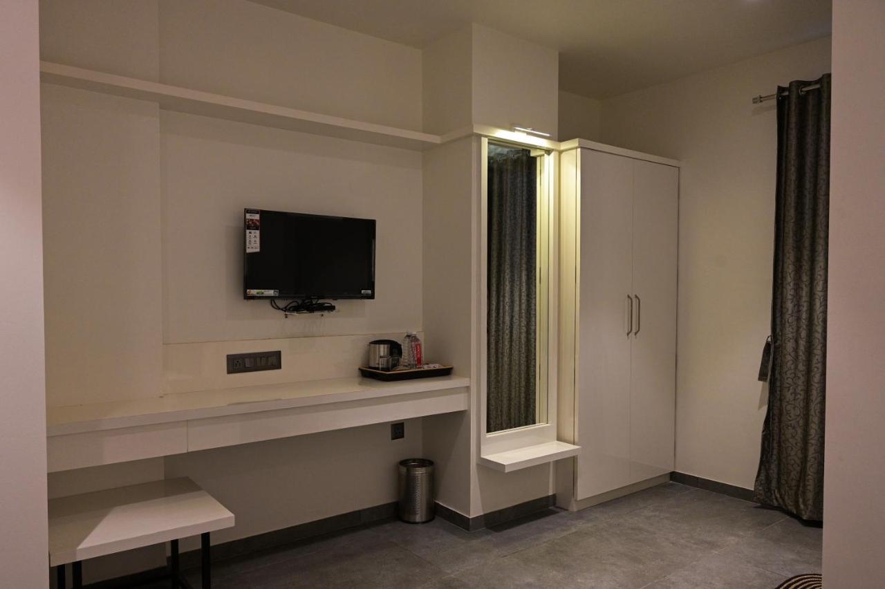 Hotel My Home Residency Nāsik Eksteriør bilde